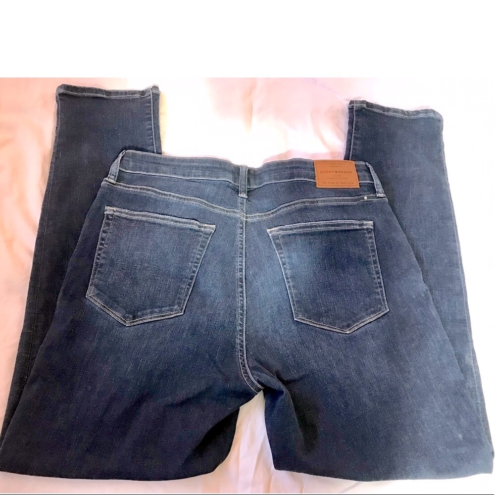 LUCKY BRAND JEANS WITH STRETCH - like new